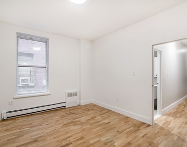 84 St James Pl - Photo Thumbnail 6