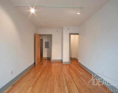 1 bedroom apartment for rent in Cobble Hill. - Photo Thumbnail 4