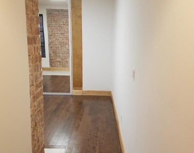 1278 1st Ave #20 - Photo Thumbnail 7