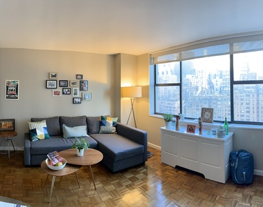 330 East 39 Street - Photo Thumbnail 1