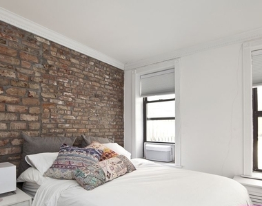 307 Mott Street - Photo Thumbnail 3