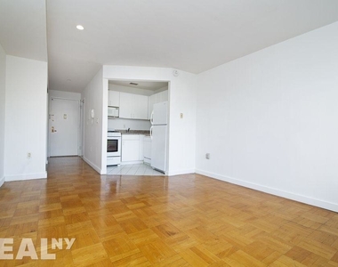 227 Mulberry St - Photo Thumbnail 2