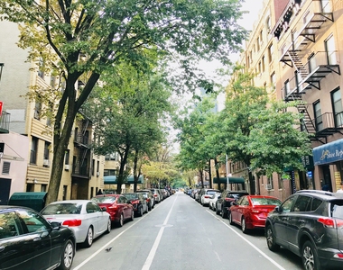 East 75th Street - Photo Thumbnail 18