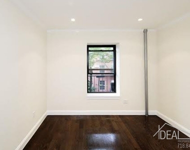 1021 lorimer street - Photo Thumbnail 3