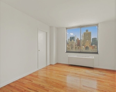 344 Third Avenue - Photo Thumbnail 2