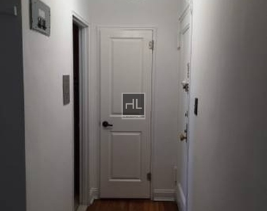 Avenue H - Photo Thumbnail 5