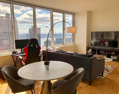 240 East 39th Street Apt. 44d - Photo Thumbnail 0