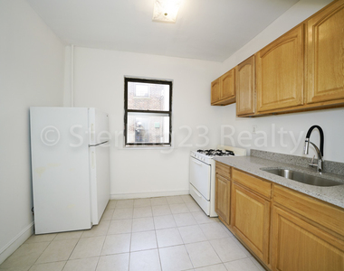 25-55 33rd Street - Photo Thumbnail 0