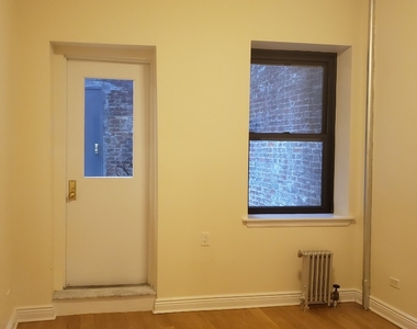 212 Grand Street - Photo Thumbnail 6