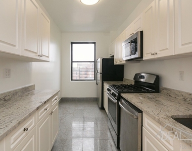 100 Lefferts Avenue - Photo Thumbnail 4