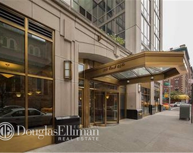 400 East 66th St - Photo Thumbnail 1