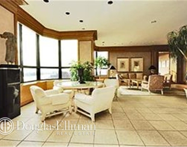 415 East 37th St - Photo Thumbnail 10