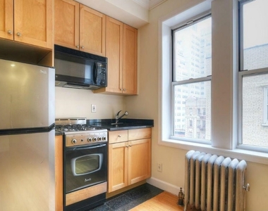 117 West 13 Street - Photo Thumbnail 0