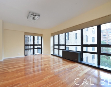 415 East 54th Street - Photo Thumbnail 0