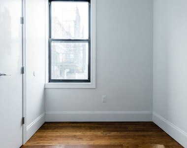 16-25 Putnam Ave - Unit: 2a - Photo Thumbnail 10