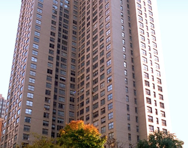 300 East 56th St - Photo Thumbnail 12