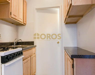 533 East 5th Street - Photo Thumbnail 5