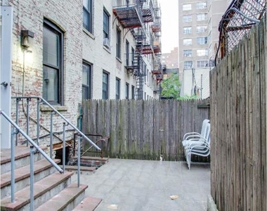 336 East 18th St - Photo Thumbnail 1