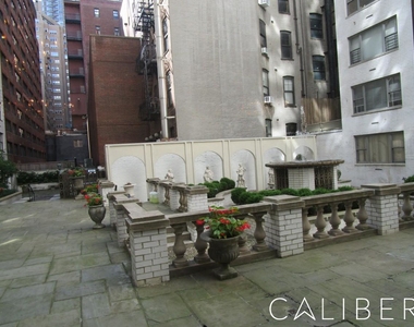 East 63rd Street - Photo Thumbnail 14