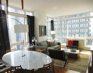 350 West 43rd Street - Photo Thumbnail 1