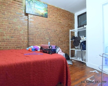 176 Suffolk St - Photo Thumbnail 3