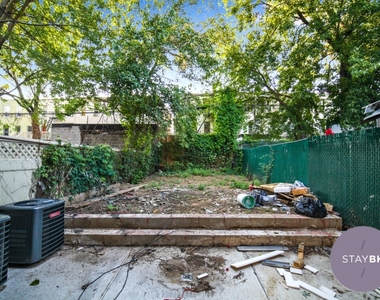 1147 Decatur Street - Photo Thumbnail 4