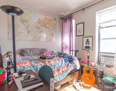 121 Rivington St - Photo Thumbnail 2