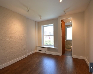 313 West 17th Street - Photo Thumbnail 9