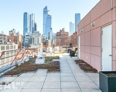 460 W 20th St - Photo Thumbnail 8