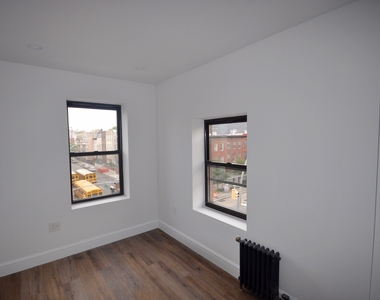 1038 Bedford Ave - Photo Thumbnail 4