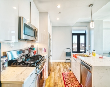 31-18 24th Avenue, Astoria, Ny, 11105 - Photo Thumbnail 11