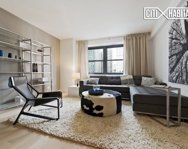 222 East 39 Street - Photo Thumbnail 1