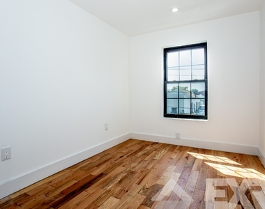 737 Liberty Avenue #4F - Photo Thumbnail 5