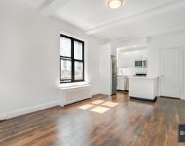 140 east 46 - Photo Thumbnail 2