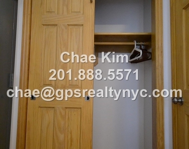 138 East 31st Street - Photo Thumbnail 3