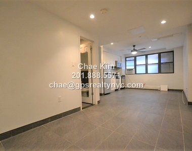 216 East 36th Street - Photo Thumbnail 0