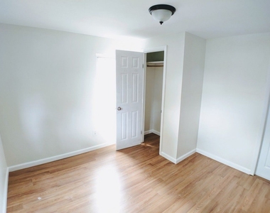 163-30 Phroane Avenue #4 - Photo Thumbnail 3