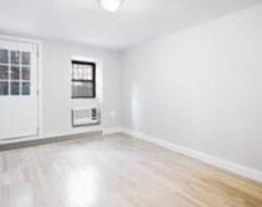 225 East 82nd Street - Photo Thumbnail 6