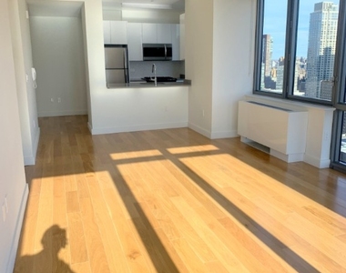 606 West 57th Street - Photo Thumbnail 2