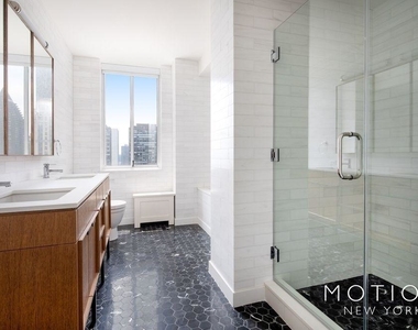 240 East 27th Street - Photo Thumbnail 13