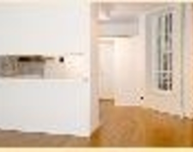 324 East 81st Street - Photo Thumbnail 3