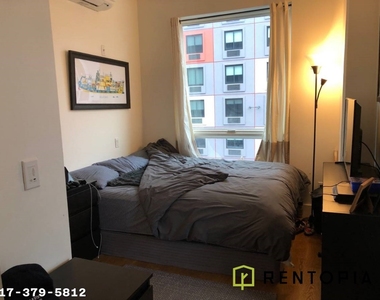 810 Flushing Avenue - Photo Thumbnail 2