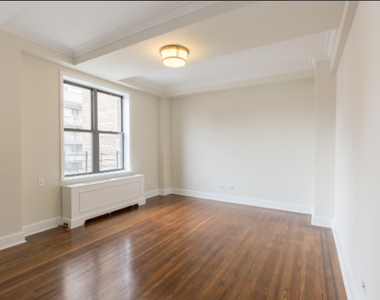 210 W 70th St, Unit 1406 - Photo Thumbnail 2