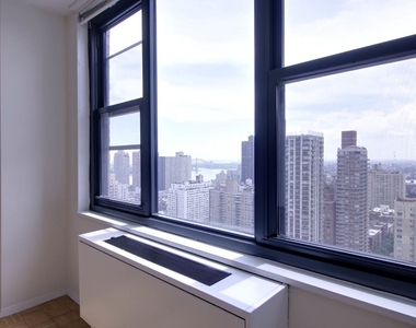 303 East 83 Street - Photo Thumbnail 1