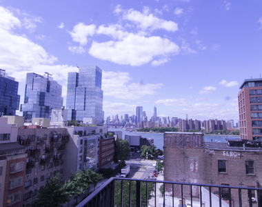 440 Wythe AVE - Photo Thumbnail 2