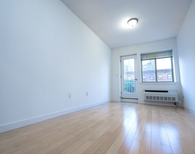 392 Atlantic Ave - Photo Thumbnail 2