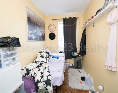 23-78 32nd Street - Photo Thumbnail 3