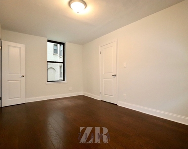 170 Parkside Ave - Photo Thumbnail 7