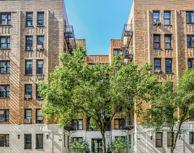 220 West 24th Street - Photo Thumbnail 9