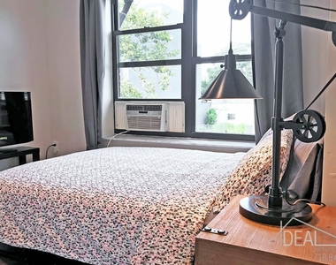 1054 Bedford Avenue #3 - Photo Thumbnail 2